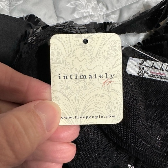 Free People Black Disco Fever Cami, Size Medium (v) - Picture 11 of 15